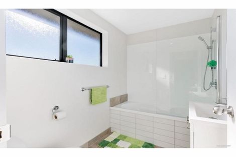 Photo of property in 6c Mckean Avenue, Manurewa, Auckland, 2102