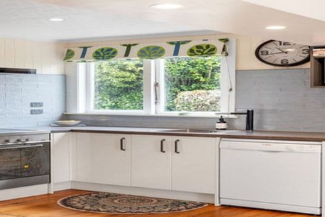 Photo of property in 15 Hamilton Road, Cambridge, 3434