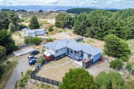 Photo of property in 30 Forest Road, Waitarere Beach, Levin, 5510