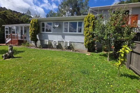 Photo of property in 470e Stokes Valley Road, Stokes Valley, Lower Hutt, 5019