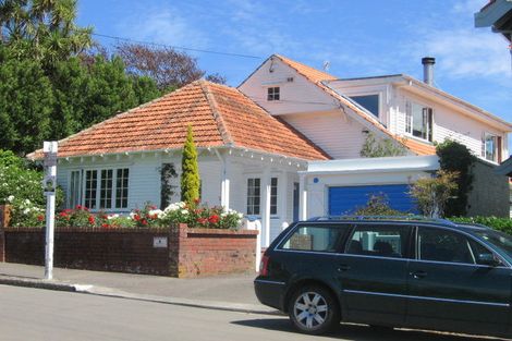 Photo of property in 6 Mariri Road, Kelburn, Wellington, 6012