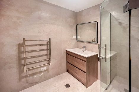 Photo of property in 5/737 East Coast Road, Browns Bay, Auckland, 0630