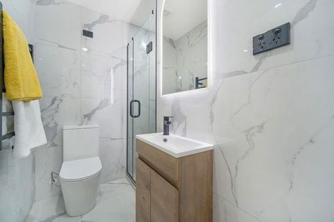 Photo of property in 3/26 Dale Crescent, Pakuranga, Auckland, 2010