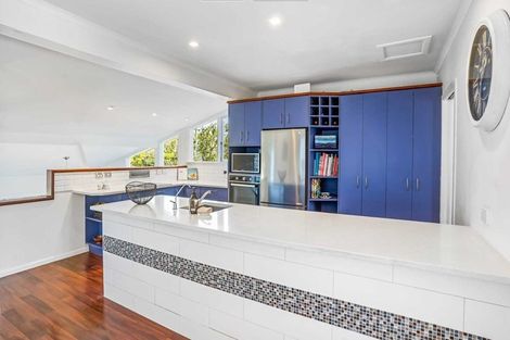 Photo of property in 69 Ravenwood Drive, Forrest Hill, Auckland, 0620