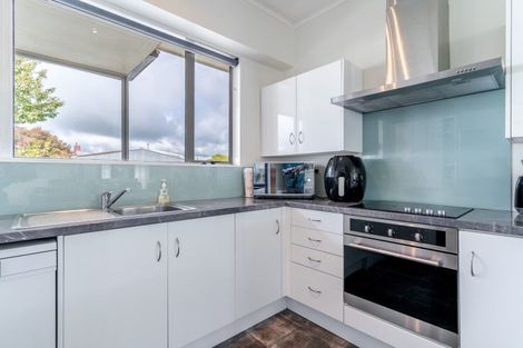 Photo of property in 10 Hillary Street, Winton, 9720