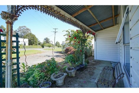 Photo of property in 53 Flemington Road, Woodlands, Invercargill, 9871