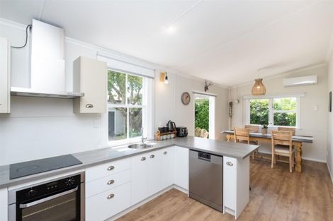 Photo of property in 194 South Road, Hawera, 4610