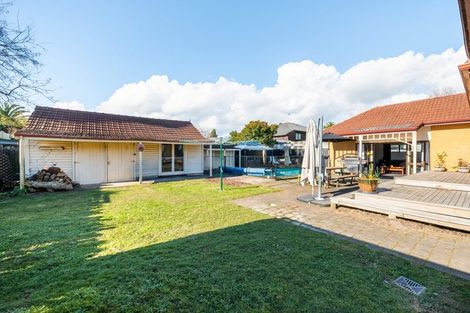 Photo of property in 28 Braid Road, St Andrews, Hamilton, 3200