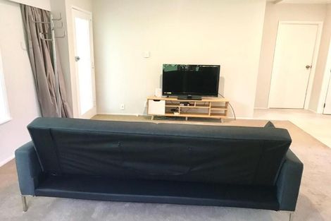 Photo of property in 2/5 Keldale Place, Forrest Hill, Auckland, 0620