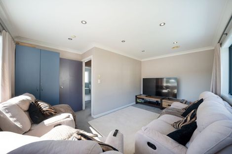 Photo of property in 20 Wantwood Grove, Churton Park, Wellington, 6037