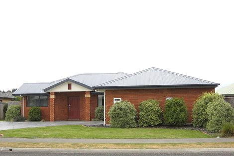 Photo of property in 62 Puhara Avenue, Parklands, Christchurch, 8083