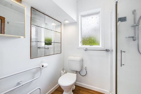 Photo of property in 32 Raroa Terrace, Tawa, Wellington, 5028