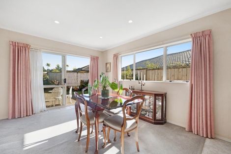 Photo of property in 10 Kilbaha Close, East Tamaki, Auckland, 2013
