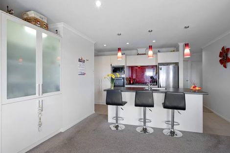 Photo of property in 476 Mangorei Road, Highlands Park, New Plymouth, 4312