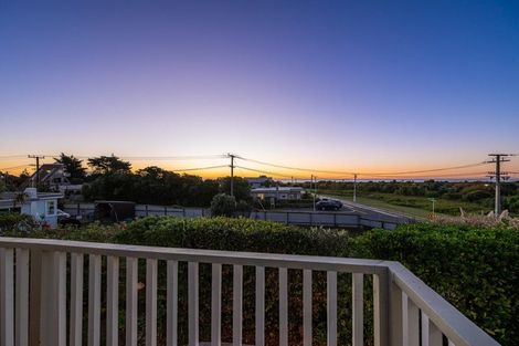 Photo of property in 343 Te Horo Beach Road, Te Horo Beach, Otaki, 5581