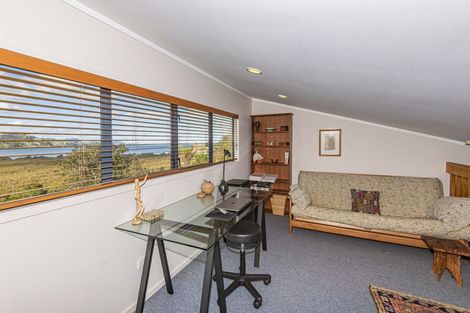 Photo of property in 26 Beach Road, Onerahi, Whangarei, 0110