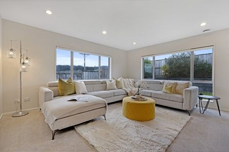 Photo of property in 98 Tapu Road, Huapai, Kumeu, 0810