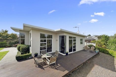 Photo of property in 5 Oldfield Court, Huntington, Hamilton, 3210