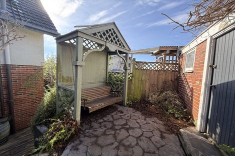 Photo of property in 30 Charlotte Street, Roslyn, Dunedin, 9010