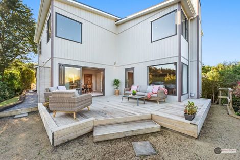 Photo of property in 67 Mount Marua Way, Timberlea, Upper Hutt, 5018