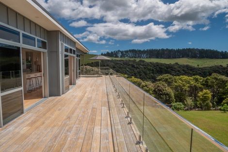 Photo of property in 34 Opoi Lane, Cable Bay, 0420