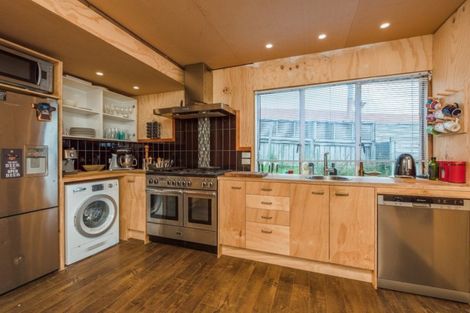 Photo of property in 79 The Esplanade, Raumati South, Paraparaumu, 5032