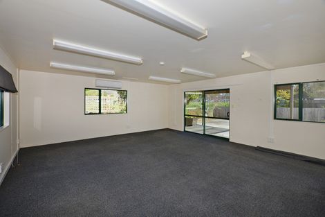 Photo of property in 5 Henry Street, Ebdentown, Upper Hutt, 5018
