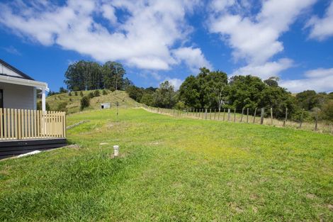 Photo of property in 55 Harrington Road, Muriwai, Gisborne, 4072