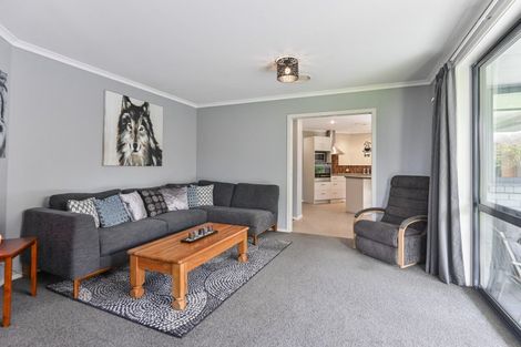 Photo of property in 14 Waitaha Place, Clive, 4102