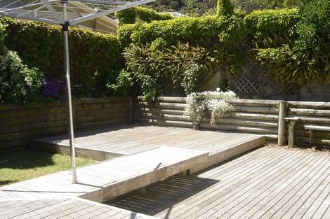 Photo of property in 8 Hinau Street, Eastbourne, Lower Hutt, 5013