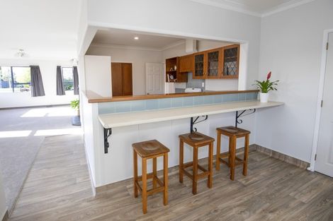 Photo of property in 162 Auckland Road, Greenmeadows, Napier, 4112