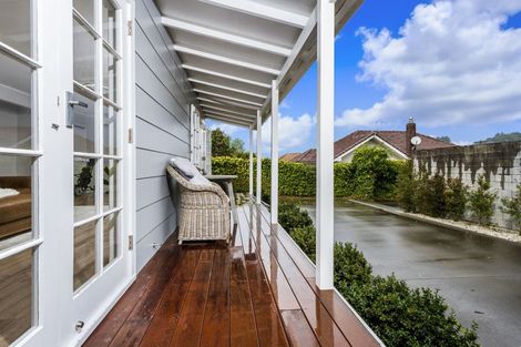 Photo of property in 1/4 Coronation Street, Belmont, Auckland, 0622