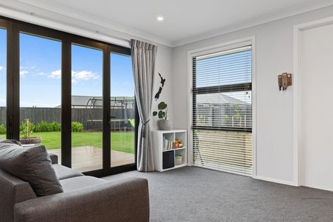 Photo of property in 83 Tiritiri Moana Drive, Pegasus, 7612