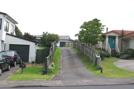 Photo of property in 59 Barbados Drive, Unsworth Heights, Auckland, 0632