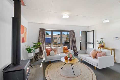 Photo of property in 14 Totara Street, Otaki, 5512