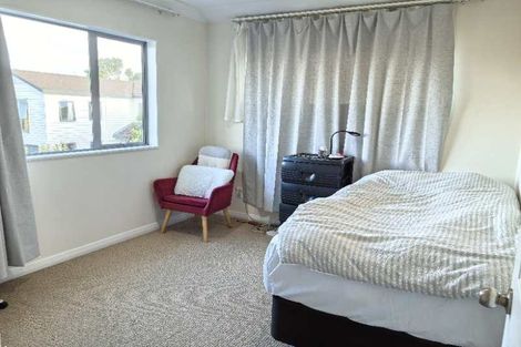 Photo of property in 73c Nile Road, Milford, Auckland, 0620