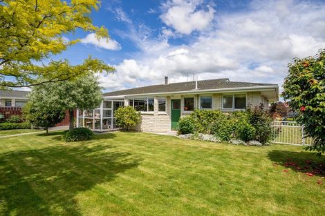 Photo of property in 23 Lowes Place, Solway, Masterton, 5810