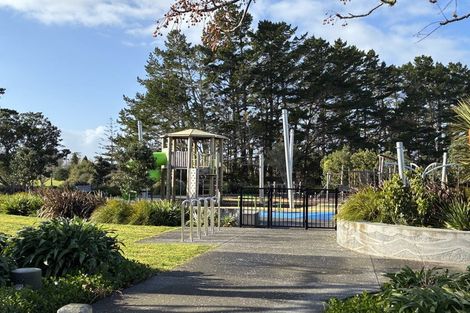 Photo of property in 1 Stella Drive, Clarks Beach, 2122