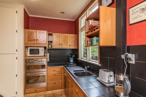 Photo of property in 28 Wellington Road, Paekakariki, 5034