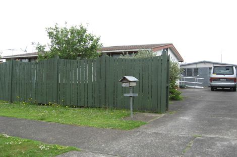 Photo of property in 24 Vimy Place, Mangere, Auckland, 2022