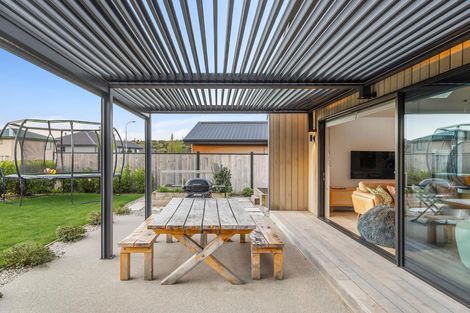 Photo of property in Luggate Park, 32 Cooper Crescent, Luggate, Wanaka, 9383