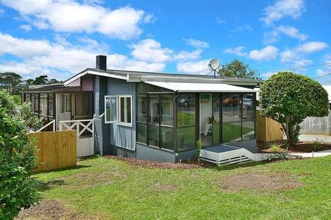 Photo of property in 21 Brixton Road, Manly, Whangaparaoa, 0930
