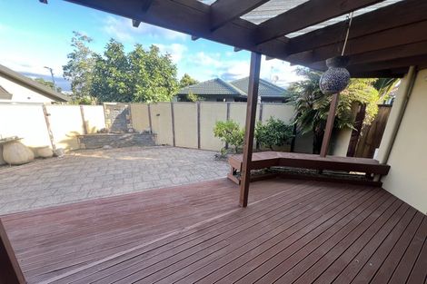 Photo of property in 15 Doneraille Place, Bethlehem, Tauranga, 3110