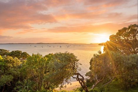Photo of property in 67 Willjames Avenue, Algies Bay, Warkworth, 0920