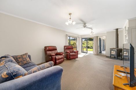 Photo of property in 65 Monteith Street, Halcombe, Feilding, 4779
