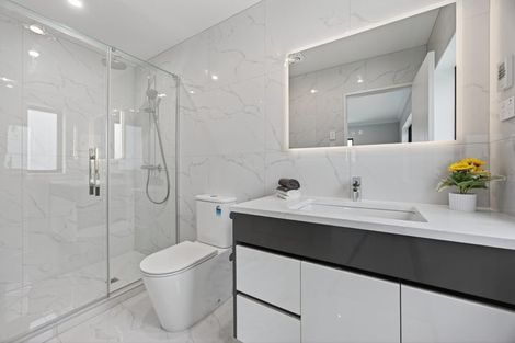 Photo of property in 2 Ballyalton Crescent, Flat Bush, 2019