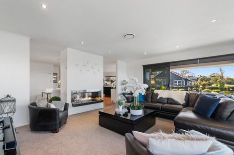 Photo of property in 168 Kawaha Point Road, Kawaha Point, Rotorua, 3010