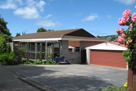 Photo of property in 1/18 Finnsarby Place, Sumner, Christchurch, 8081