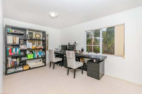 Photo of property in 4 Shannon Place, Torbay, Auckland, 0630