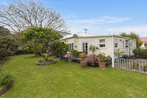 Photo of property in 16 George Street, Hikurangi, 0114